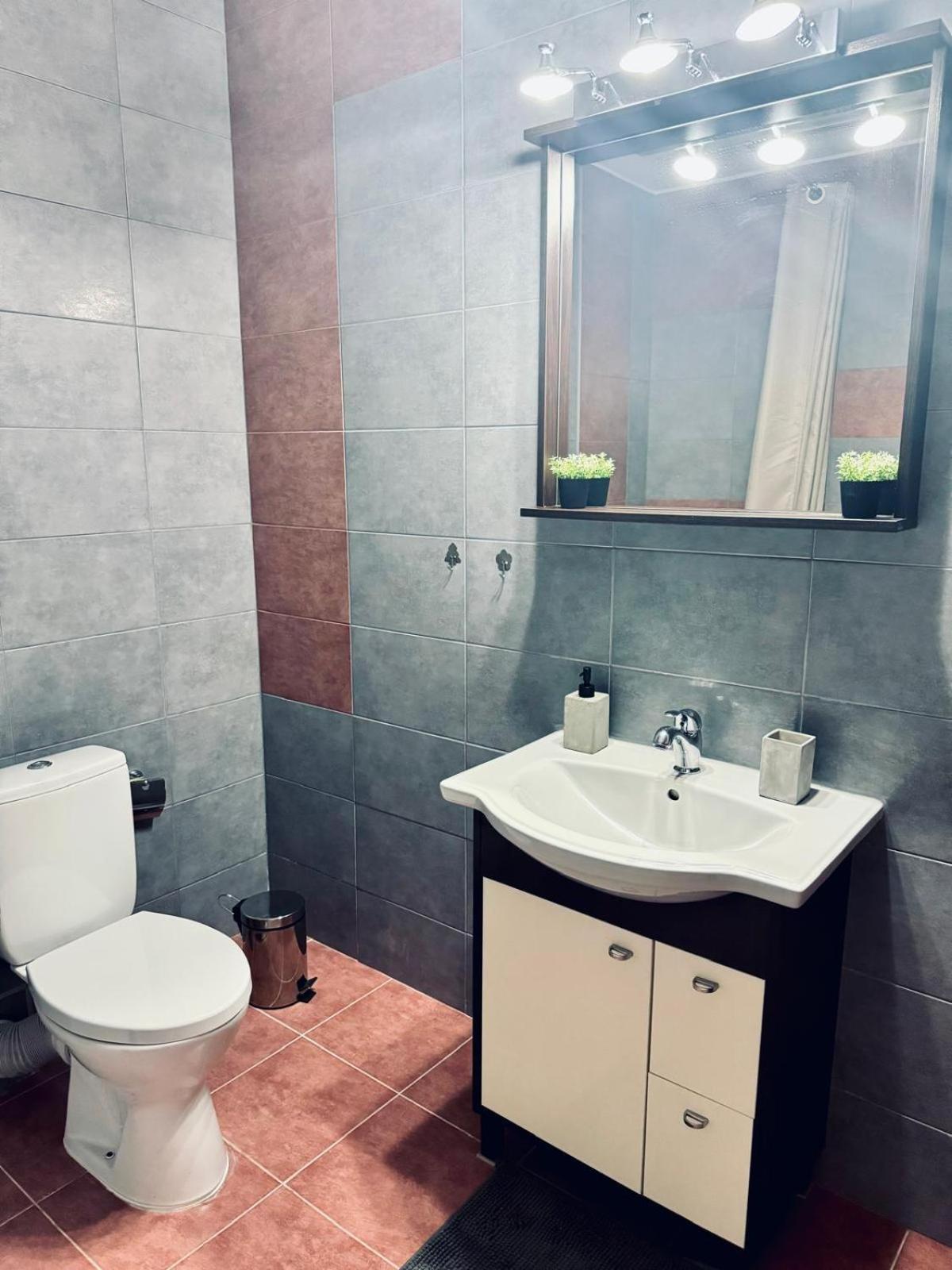 2 Rooms Urban Retreat Unirii Near City Center Bucharest Exterior photo